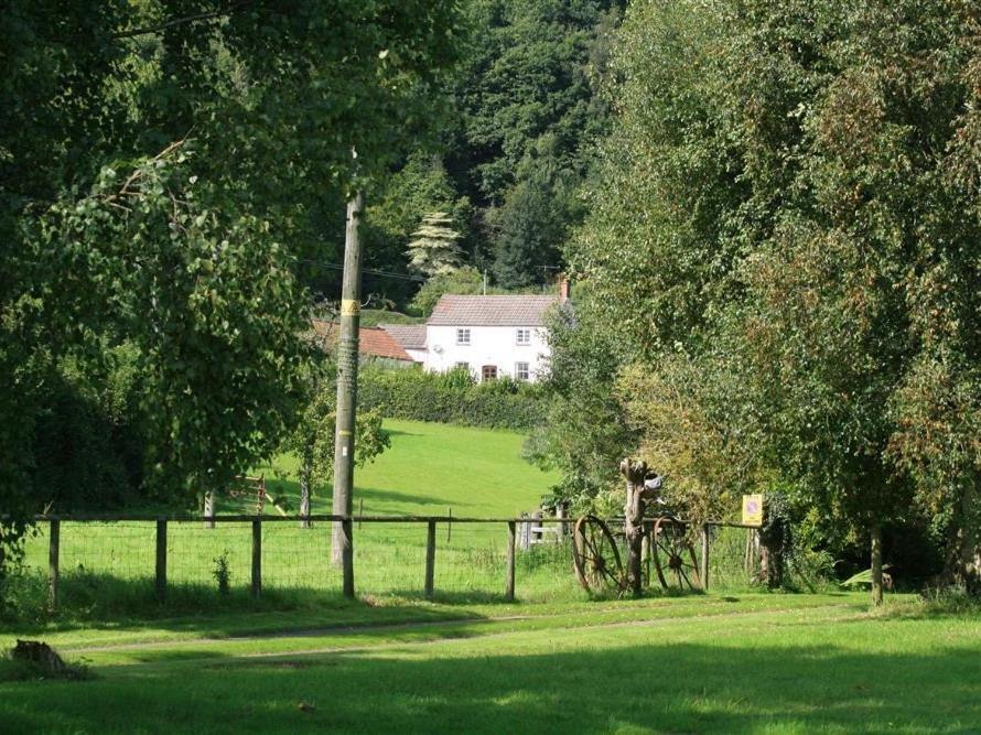Вилла The Piggery Woolaston Экстерьер фото